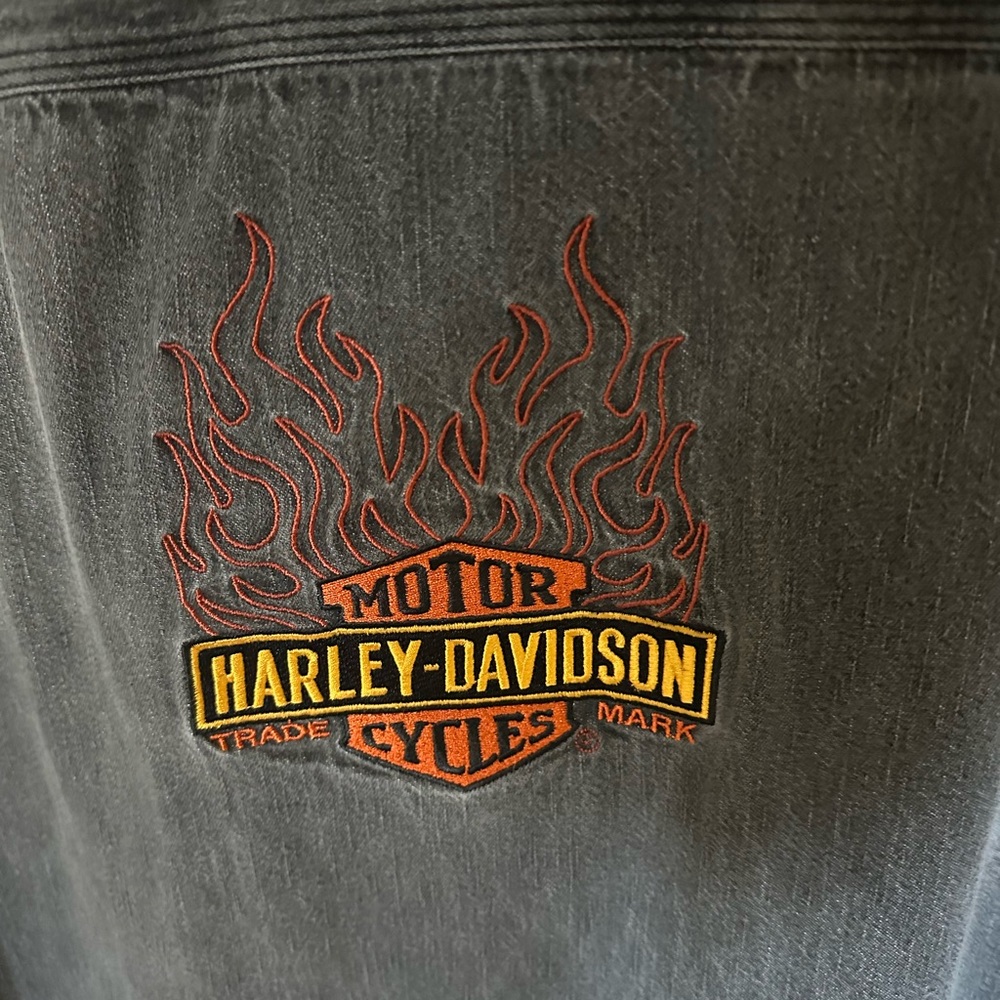 Harley-Davidson Washed Black Short Sleeve Button-Up Shirt - Picture 5 of 5